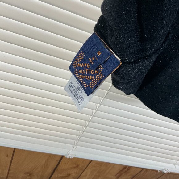 Knitted LV pattern T-Shirt - Picture 7 of 7